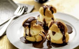 Profiteroles